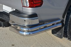 Тюнинг внедорожника Защита заднего бампера Toyota Hilux Exclusive Black 2018