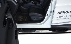 Тюнинг внедорожника Порог труба с проступью Nissan Qashqai 2017 рестайлинг