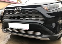 Тюнинг внедорожника Решетка передняя Toyota RAV4 2019