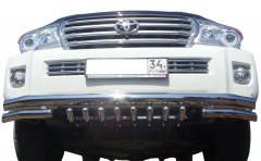 Тюнинг внедорожника Защита переднего бампера Toyota Land Cruiser 200 2013