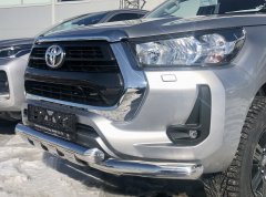 Тюнинг внедорожника Защита переднего бампера Toyota Hilux 2021