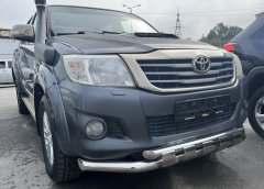 Тюнинг внедорожника Защита переднего бампера Toyota Hilux 2011