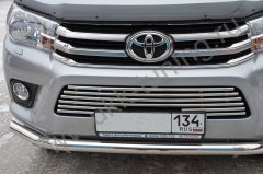 Тюнинг внедорожника Решетка передняя Toyota Hilux 2015