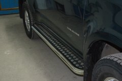 Тюнинг внедорожника Пороги с накладным листом Chevrolet Trailblazer 2013