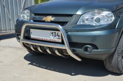 Тюнинг внедорожника Защита переднего бампера Chevrolet Niva 2010